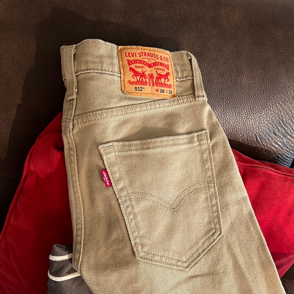 Levi’s 512 khaki Jeans W28 L32